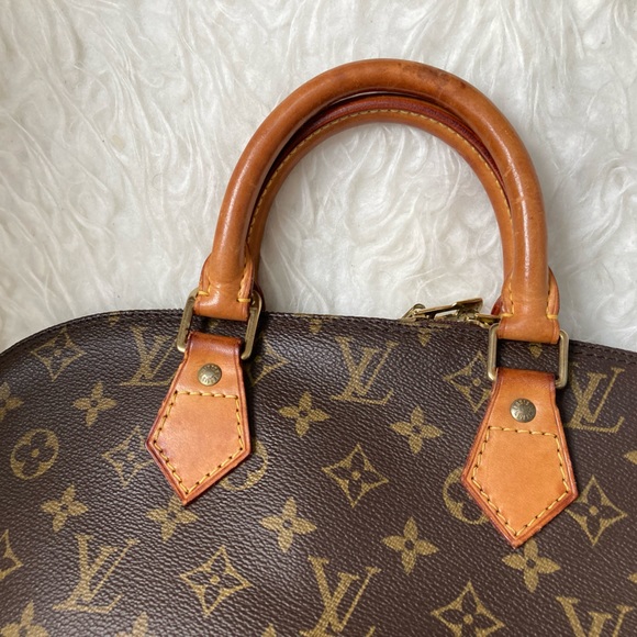 Authentic Louis Vuitton Alma - Picture 11 of 15